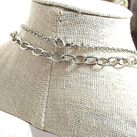 Woman Jewelry set of three heart jewelry. Necklace Earrings Silver Set - Picture 2 of 3